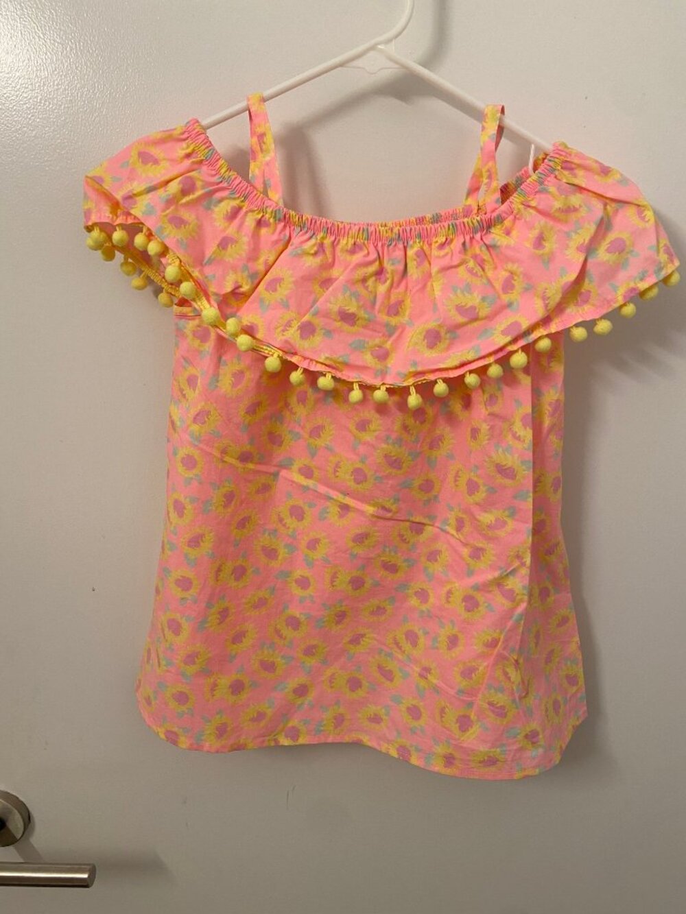 Tommy Bahama top and short outfit